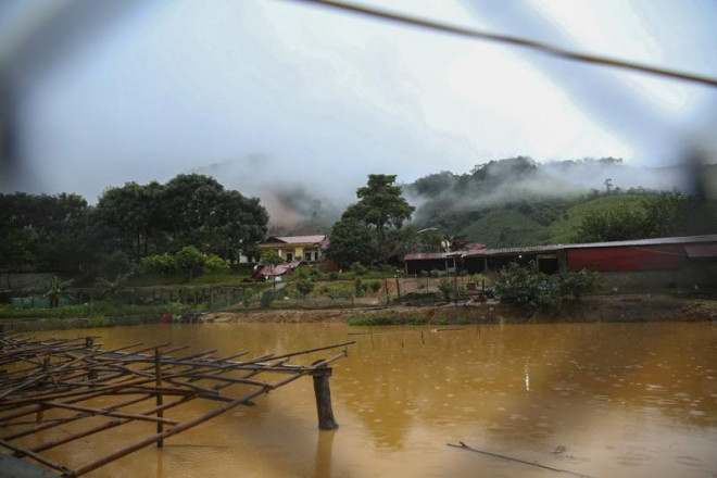 Toàn cảnh nơi dãy nhà Đoàn 337 sạt lở vùi lấp 22 chiến sỹ - 7