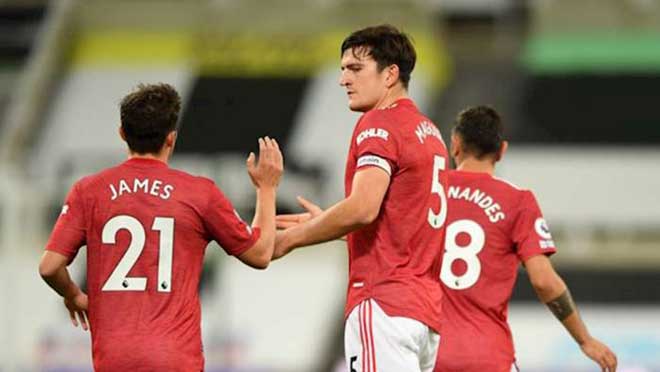 MU công bố đội hình đấu PSG Cúp C1: Không Cavani và Maguire, bất ngờ SAO 18 tuổi - 2