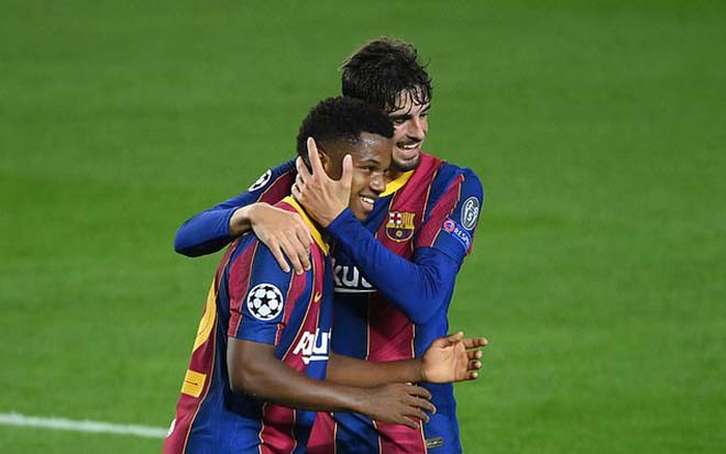 Barca - Juventus mở màn Cúp C1 tưng bừng, Chelsea khổ trước "Vua" Europa League - 3