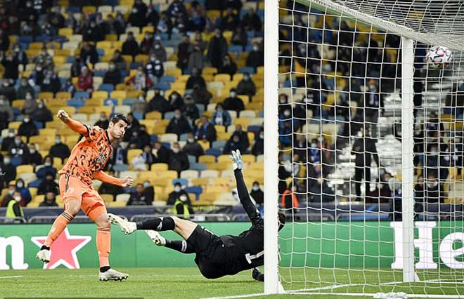 Barca - Juventus mở màn Cúp C1 tưng bừng, Chelsea khổ trước "Vua" Europa League - 10