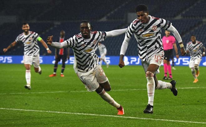 Rashford 2 lần "kéo sập" Paris: Lu mờ siêu sao Mbappe, hung thần của PSG - 1