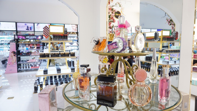 TP.HCM: “Lạc lối” với quà và khuyến mãi tại siêu thị mỹ phẩm AB Beauty World thứ hai - 4