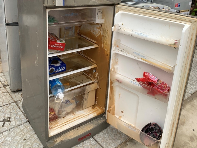 "Máy giặt, tủ lạnh bị lũ ngâm, bà con để tui sấy sửa miễn phí cho" - 3