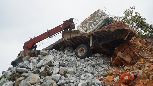 Tìm thấy thêm thi thể công nhân tại Rào Trăng 3, Bí thư TT-Huế đến hiện trường chỉ đạo đẩy nhanh tìm kiếm - 10
