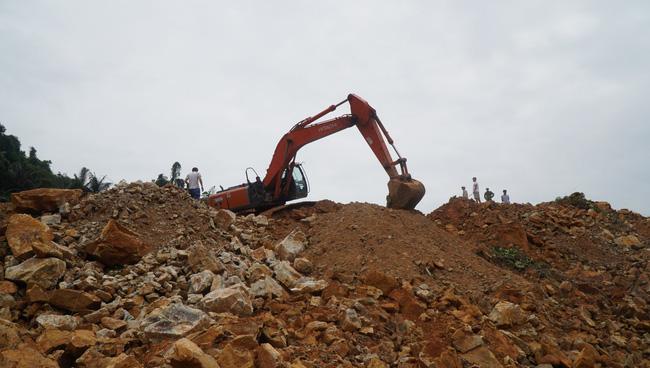 Tìm thấy thêm thi thể công nhân tại Rào Trăng 3, Bí thư TT-Huế đến hiện trường chỉ đạo đẩy nhanh tìm kiếm - 12