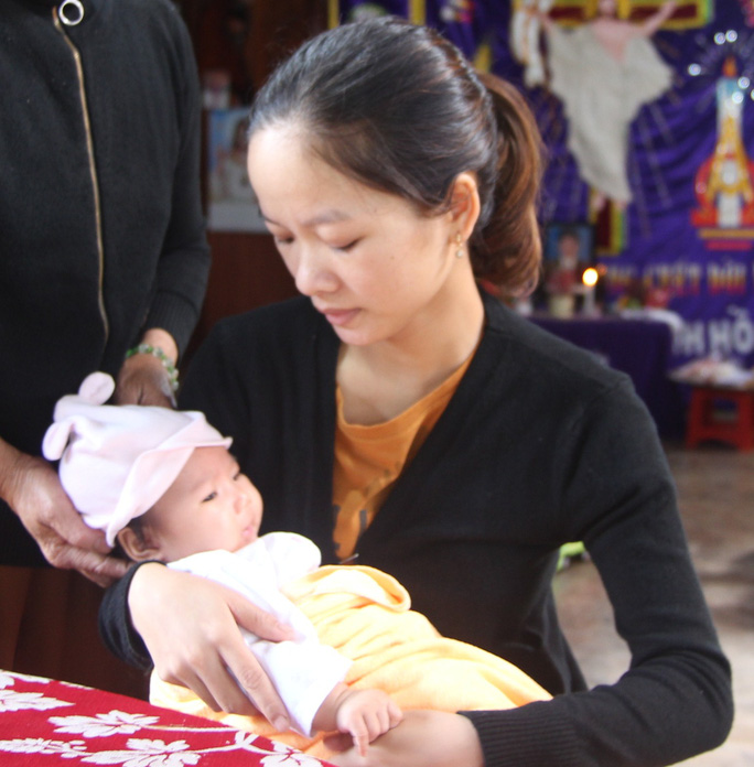 Bắt khẩn cấp đối tượng chiếm đoạt tiền ủng hộ người phụ nữ mất chồng ở Rào Trăng 3 - 4