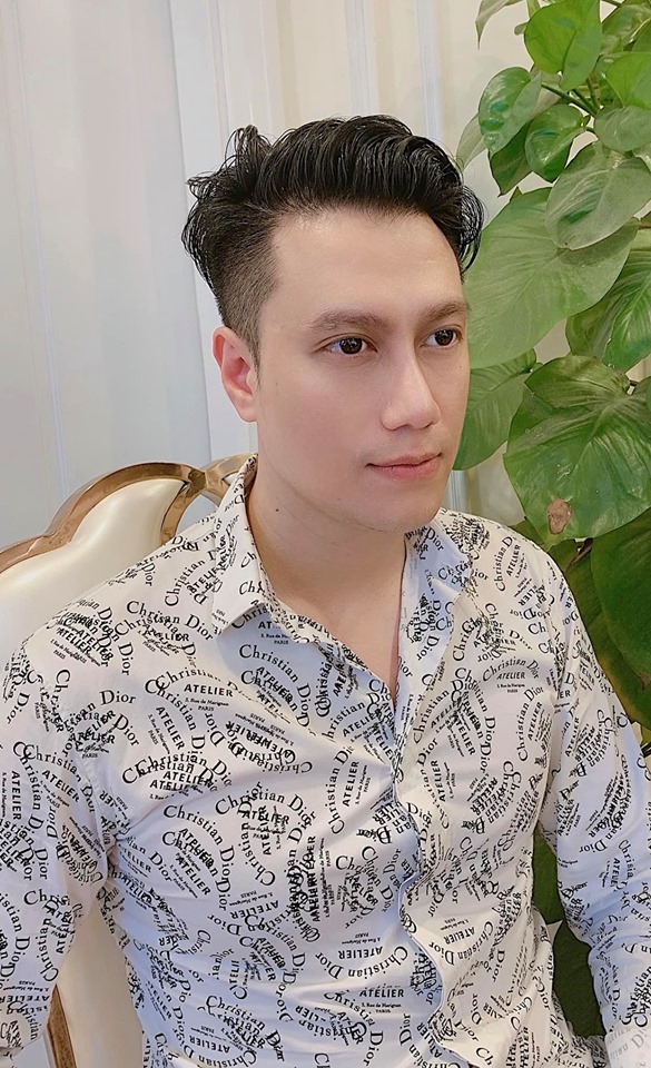 Việt Anh bị nhận xét "nữ tính" vì chiếc mũi nhỏ thẳng như que tăm - 3