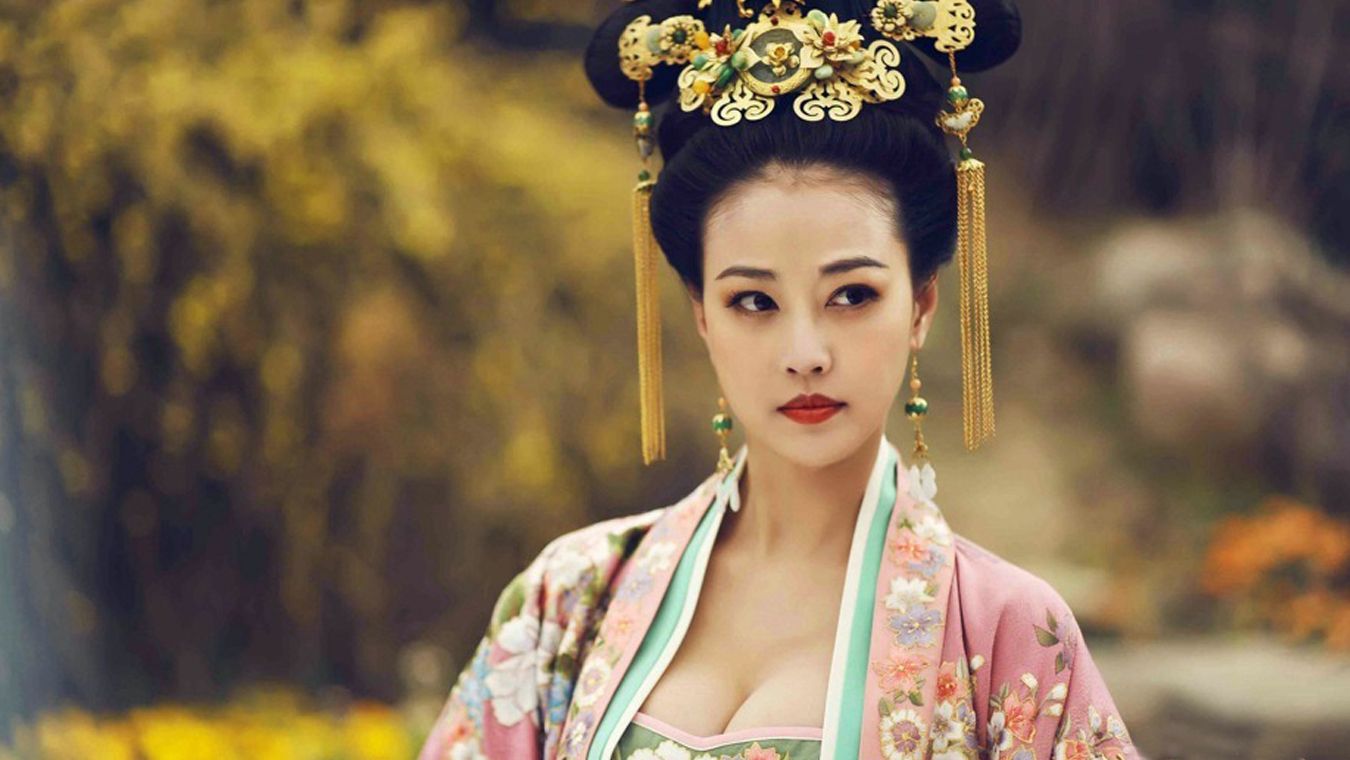 "Chu Chỉ Nhược gợi cảm nhất màn ảnh" tuổi 54 vẫn mơn mởn nhờ "ở vậy" - 8