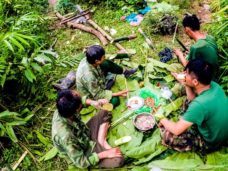 Chàng trai 9x kiếm tiền triệu mỗi ngày nhờ “lộc rừng” tiết lộ những bí mật trong nghề - 1