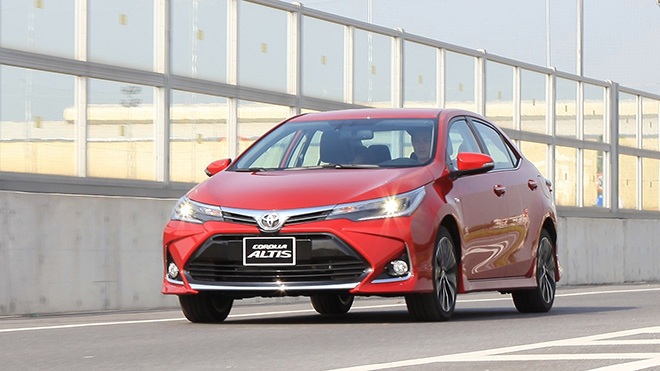 Giá xe Toyota Corolla Altis lăn bánh tháng 10/2020