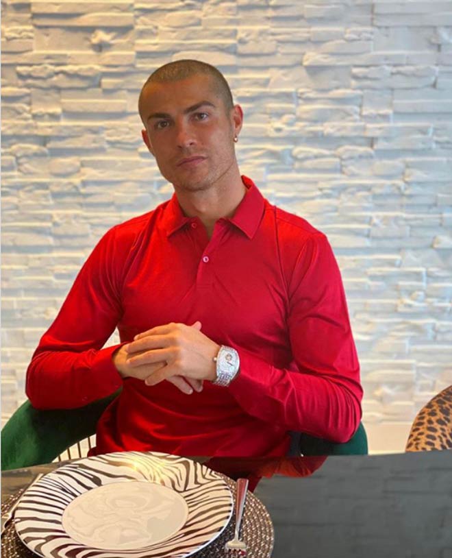 Ronaldo nín thở chờ khỏi Covid-19 đấu Messi cúp C1: Khi nào biết kết quả? - 1