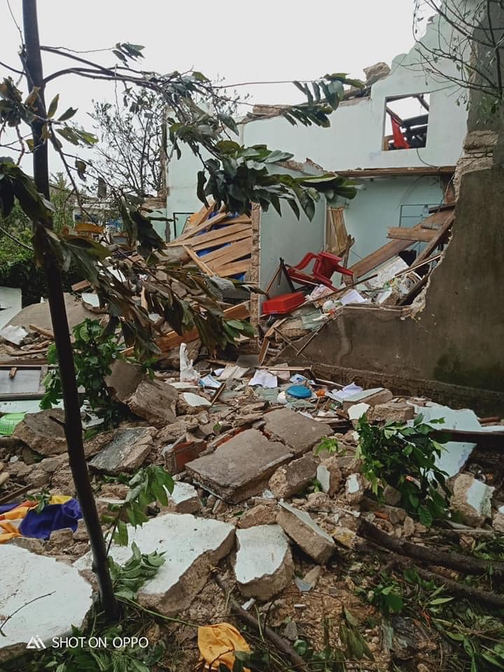 Bão số 9 vừa hoành hành miền Trung, bão số 10 lại chuẩn bị vào Biển Đông - 2