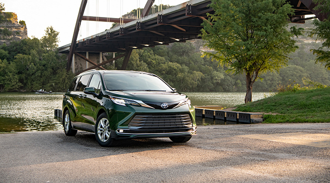 Toyota Sienna phiên bản mới chính thức ra mắt tại Mỹ - 1