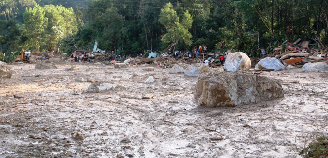 Người mẹ mất 3 con trong vụ lở núi Trà Leng: 'Sữa căng tức mà con không còn' - 4