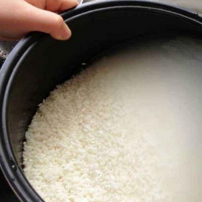 Nấu cơm bằng nồi điện nếu không biết cách sau thì cơm vẫn sống, nát, mất hết dinh dưỡng - 3