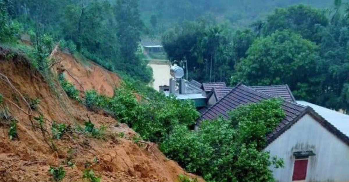 Đồi núi lở, đất đá tràn xuống ‘uy hiếp’ hàng trăm hộ dân miền núi Nghệ An - 7