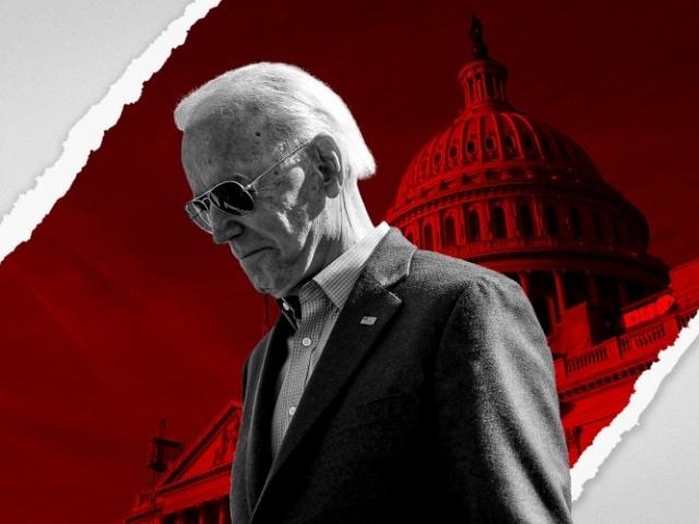 Chỉ còn 2 ngày tới hạn bầu cử, ông Trump tung nước đi "phi thường"