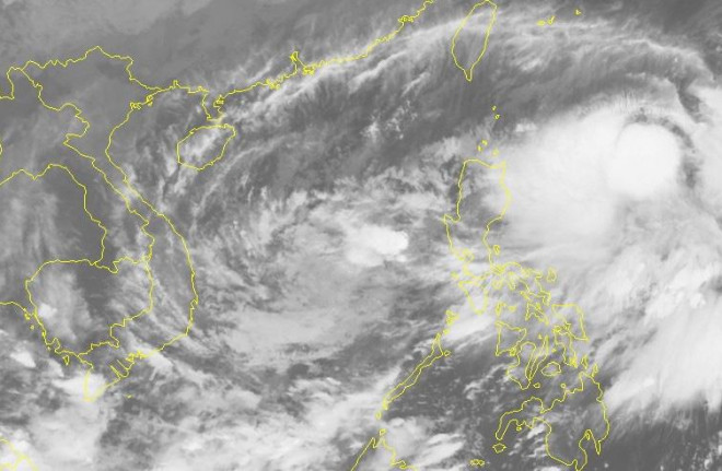 Bão Goni vào Biển Đông trở thành cơn bão số 10, hướng vào Đà Nẵng - Phú Yên - 2