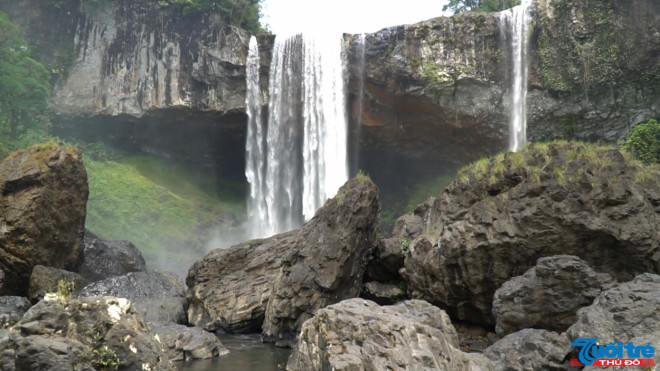 Khám phá vẻ đẹp huyền ảo của thác K50 ở Kbang, Gia Lai - 2