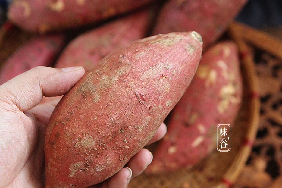 Chọn mua khoai lang chuẩn ngon, chỉ cần nhìn vào 4 đặc điểm này - 1