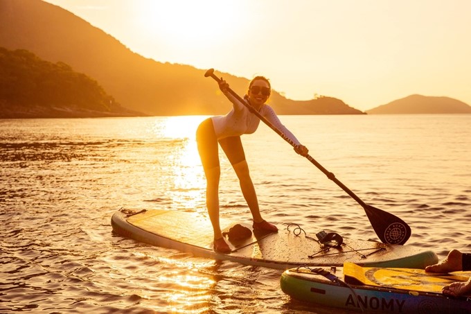 Người tình kém 16 tuổi có đường cong bốc lửa "đốn tim" Chi Bảo nhờ 5 phút làm điều này - 5