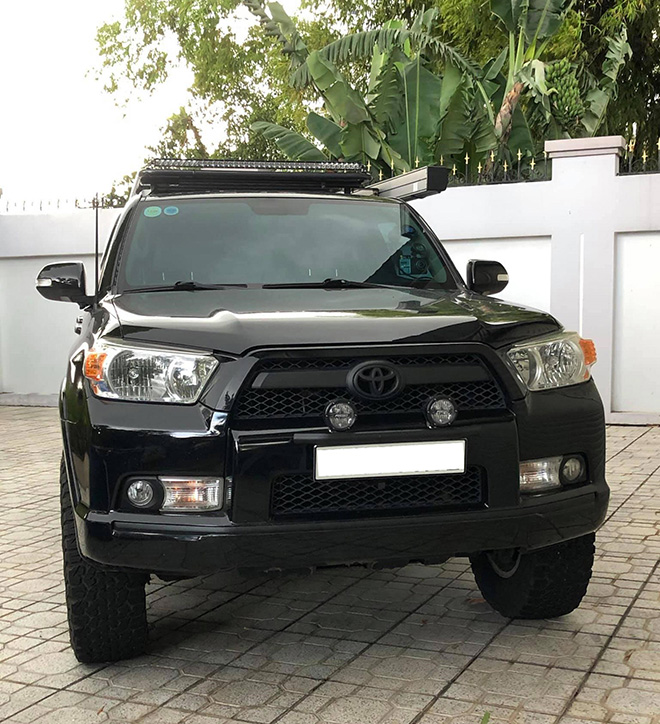 Toyota 4Runner sử dụng 10 năm bán lại bằng xe Fortuner Legender mới