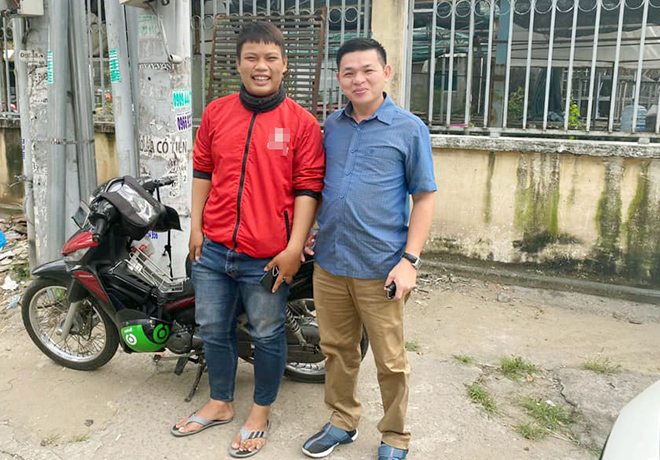 Trả điện thoại Vertu nhặt được của chủ tịch tập đoàn, thanh niên nhận “quà” bất ngờ - 2