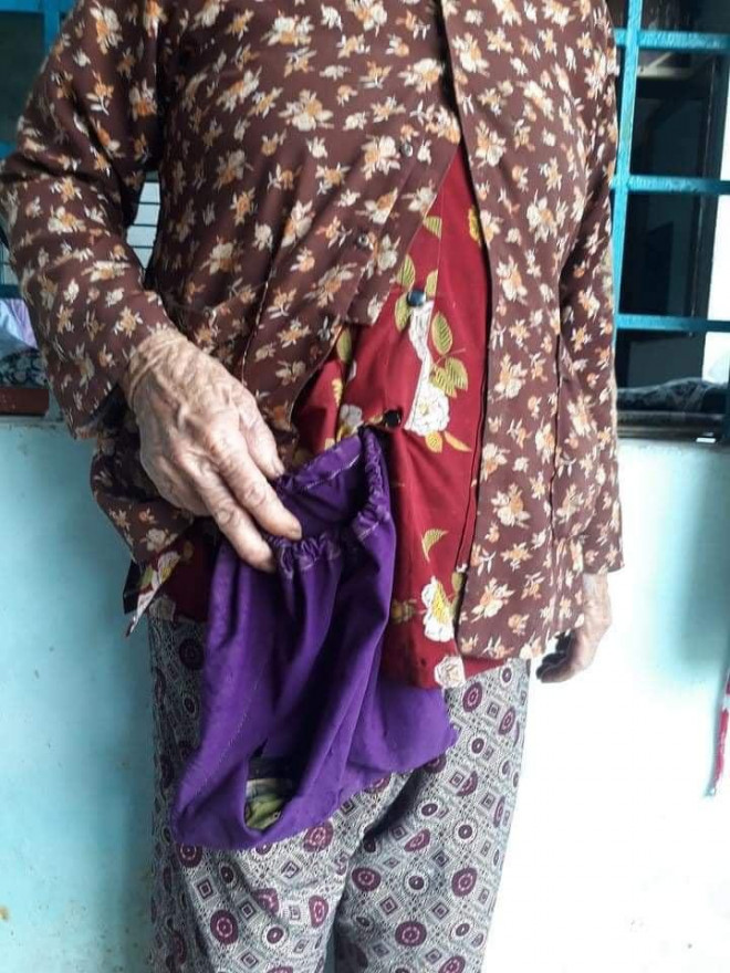 Bắt kẻ đi ôtô cứu trợ miền Trung lừa cụ bà 83 tuổi lấy vàng và 6,5 triệu đồng - 3