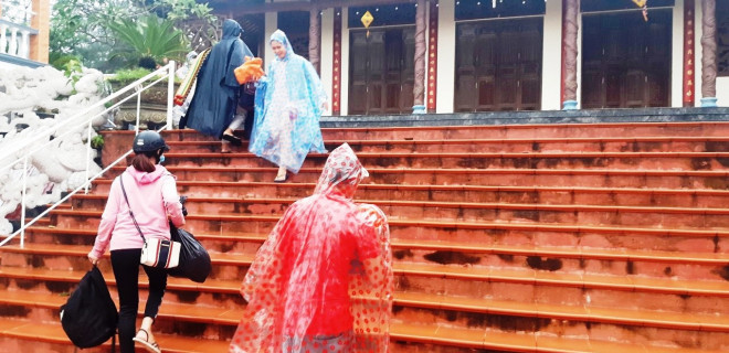 Đối phó bão số 13 thành cuồng phong: Gia cố bờ biển, di dời hàng chục nghìn hộ dân - 7