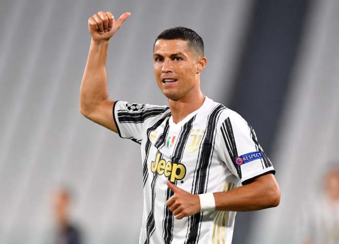 Dấu hỏi tương lai Ronaldo: MU ra phán quyết bất ngờ, siêu sao cay đắng - 1