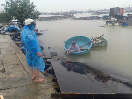 Những hình ảnh thiệt hại đầu tiên do bão số 13 gây ra ở miền Trung - 10