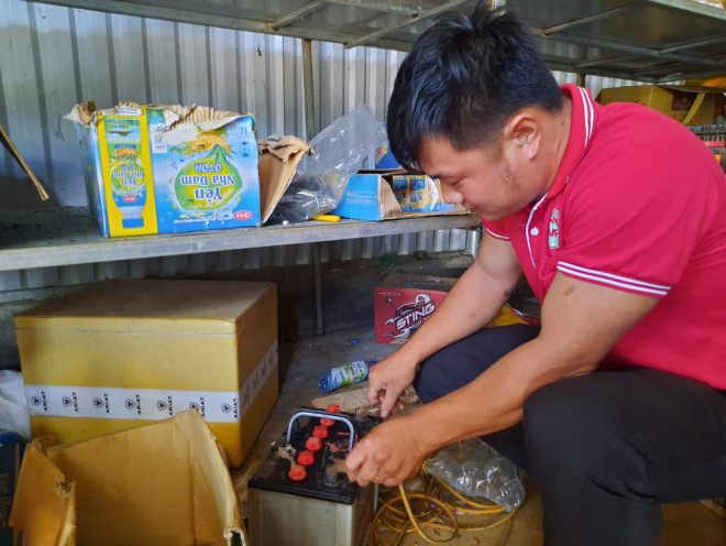 "Chết thèm" vì dây điện chạy trên đầu mà… không có điện! - 2