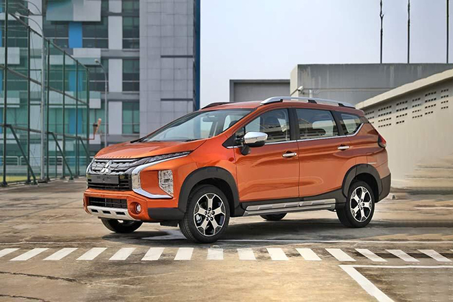 Giá xe Mitsubishi Xpander Cross lăn bánh mới nhất tháng 11/2020 - 1