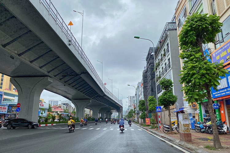 The opening of three billion new roads in Hanoi caused land prices to rise 