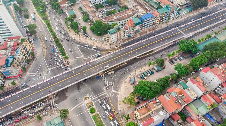 The opening of three billion new roads in Hanoi caused land prices to rise 