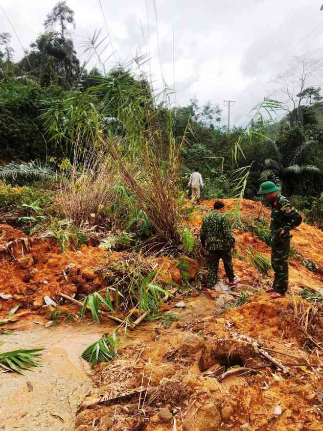 Trở lại hiện trường tìm kiếm 12 người mất tích tại Rào Trăng 3 - 2