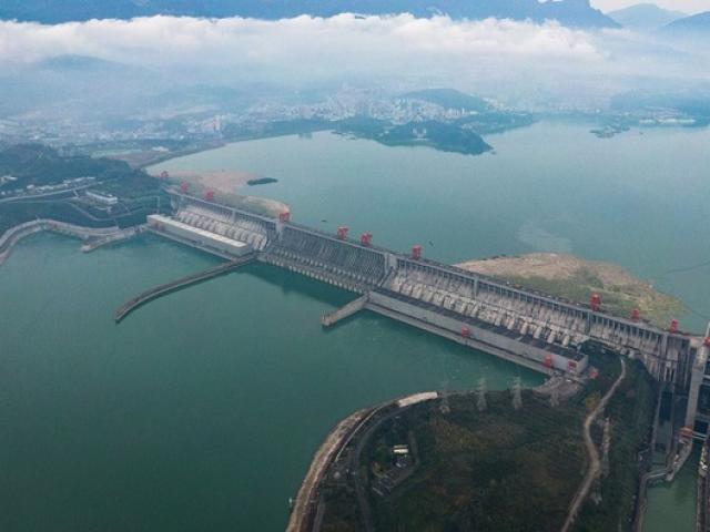 Đập thủy điện lớn nhất hành tinh ở Trung Quốc lập kỷ lục thế giới