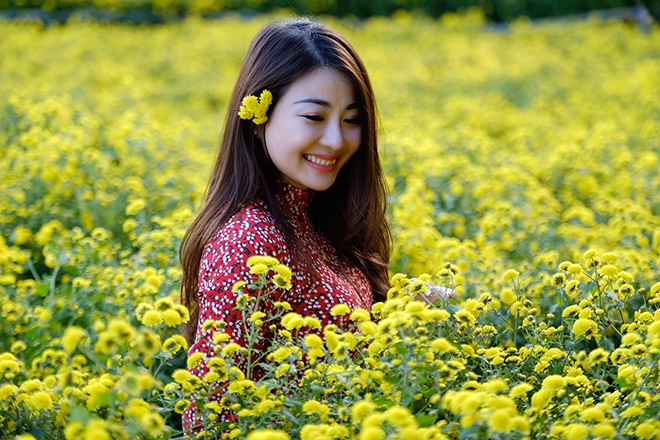 Giới trẻ nô nức check in ở thung lũng hoa lớn nhất Hà Nội - 4