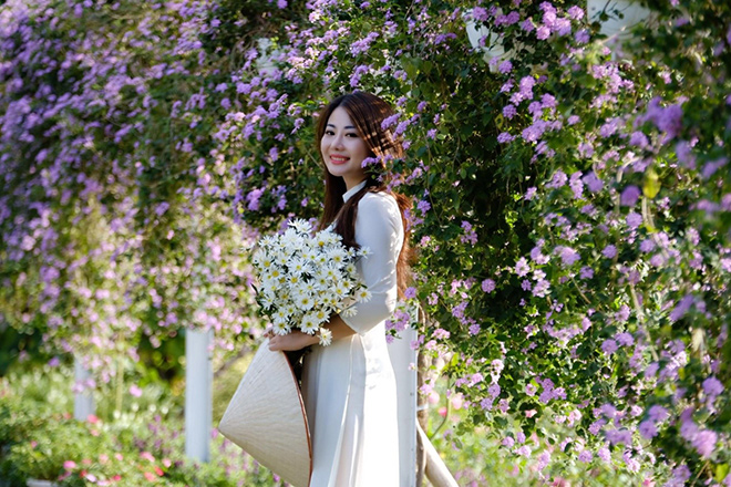 Giới trẻ nô nức check in ở thung lũng hoa lớn nhất Hà Nội - 7