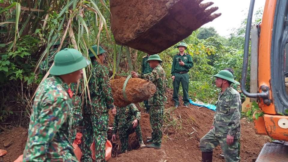 Hoà Bình: Huỷ nổ quả bom “khủng” nặng gần 300kg - 2