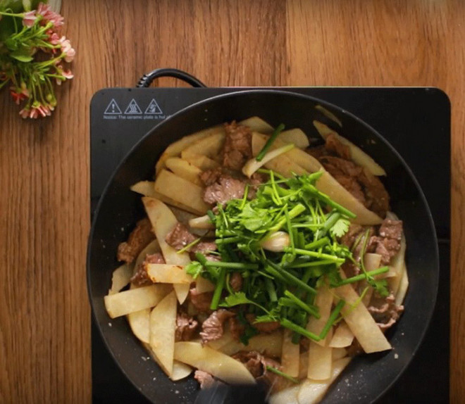 Loại củ rẻ bèo bán đầy chợ thành món ngon xuất sắc, ăn vào da trắng trẻo, hồng hào - 10