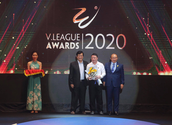 Hanoi club dominated the 2020 V-League award, honoring Quang Hai - Van Quyet - 2