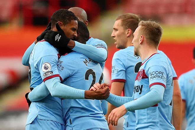 Featured Video Sheffield United - West Ham: Second half turn, number is black - 2