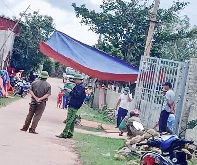 Quang Binh: Two acquaintances fought, one was stabbed to death - 1