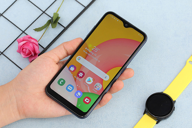 Đến Galaxy A02 giá rẻ cũng sẽ có pin 5000 mAh - 1