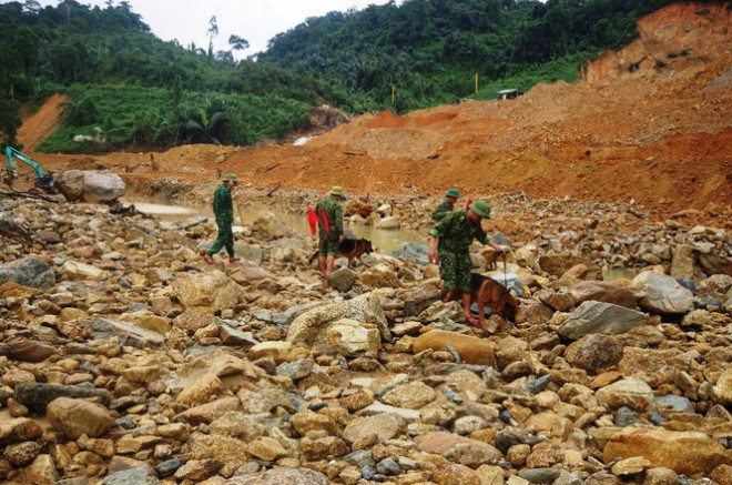 Kết thúc giai đoạn 3 tìm kiếm nạn nhân mất tích tại Rào Trăng, sẽ thêm giai đoạn 4 - 13