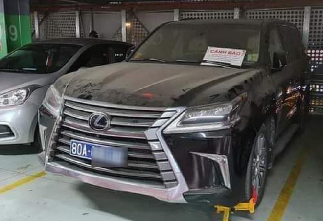 The Traffic Police Department reported the case of 'Lexus with sign 80A' in Tan Son Nhat - 1