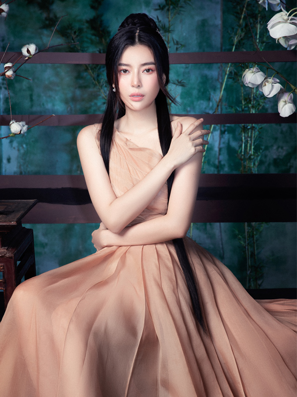 "Hoạn Thư" Cao Thái Hà đẹp nhất màn ảnh Việt sở hữu nhan sắc "hoa ghen, liễu hờn" - 7