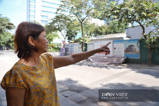 Phố Cửa Bắc im lìm sau khi phát hiện quả bom nặng 340 kg - 8