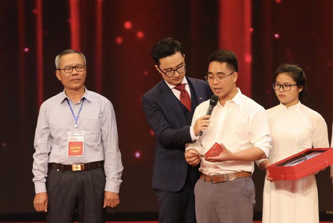 Tâm sự chứa nước mắt của người cha nuôi gần 300 trẻ mồ côi - 2